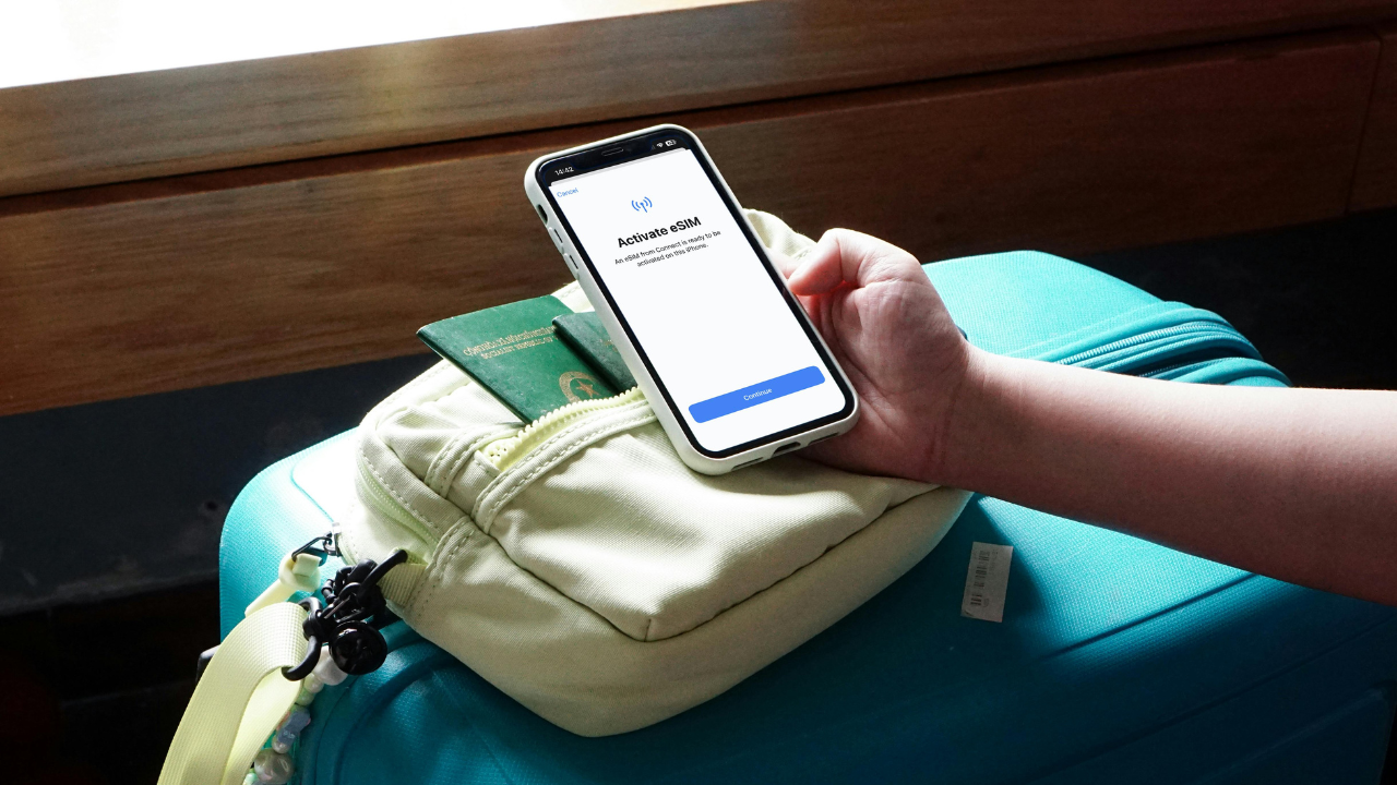 Featured image for Why An Affordable eSIM Makes Sense For Smart Travelers